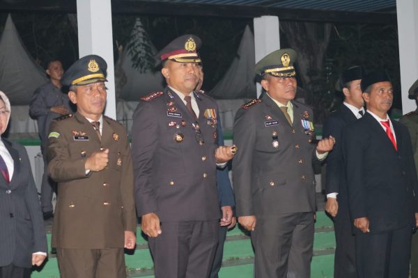 Dandim 0602/Serang Ikuti Apel Kehormatan Dan Renungan Suci Di TMP Ciceri