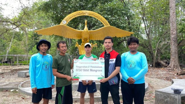 Lestarikan Bangau Bluwok, Pertamina Patra Niaga Regional JBB Tanam 3.750 Mangrove di Suaka Margasatwa Pulau Rambut